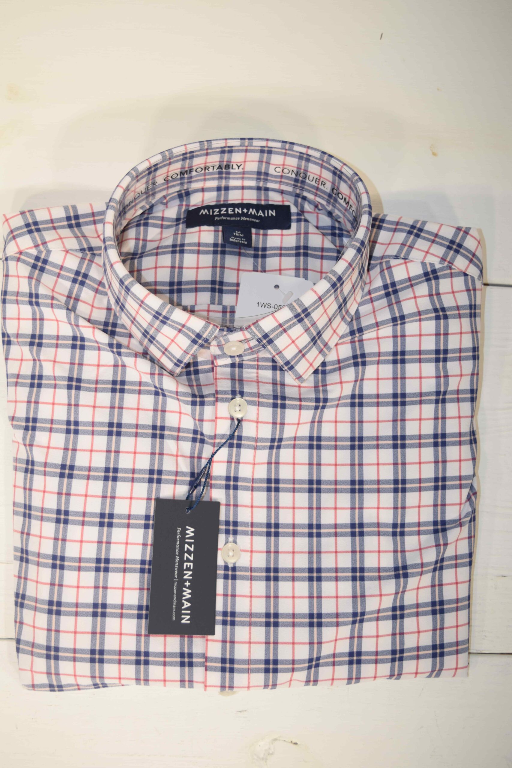 Mizzen + Main Blue/White/Red Plaid Button Down